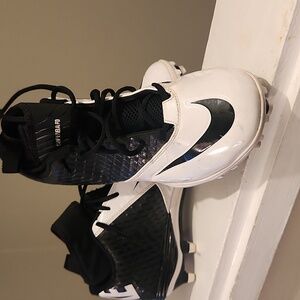 Nike Superbad Pro Football Cleats